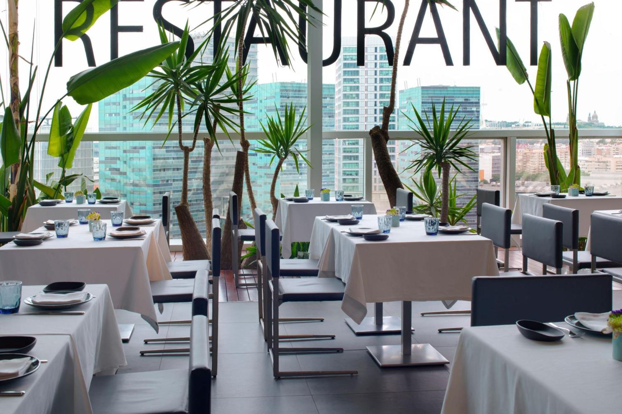 Renaissance Barcelona Fira 4*