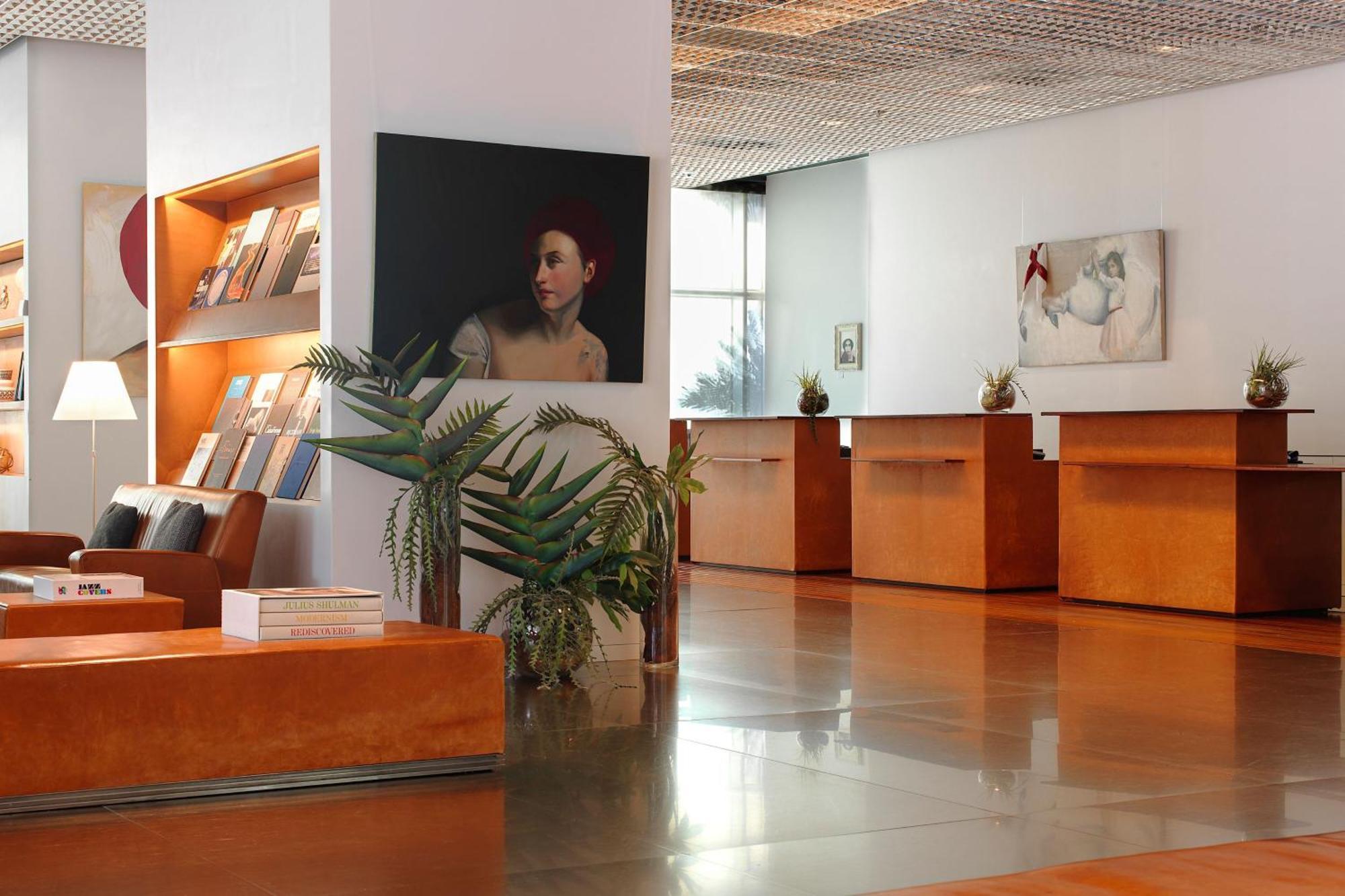 Renaissance Barcelona Fira 4*