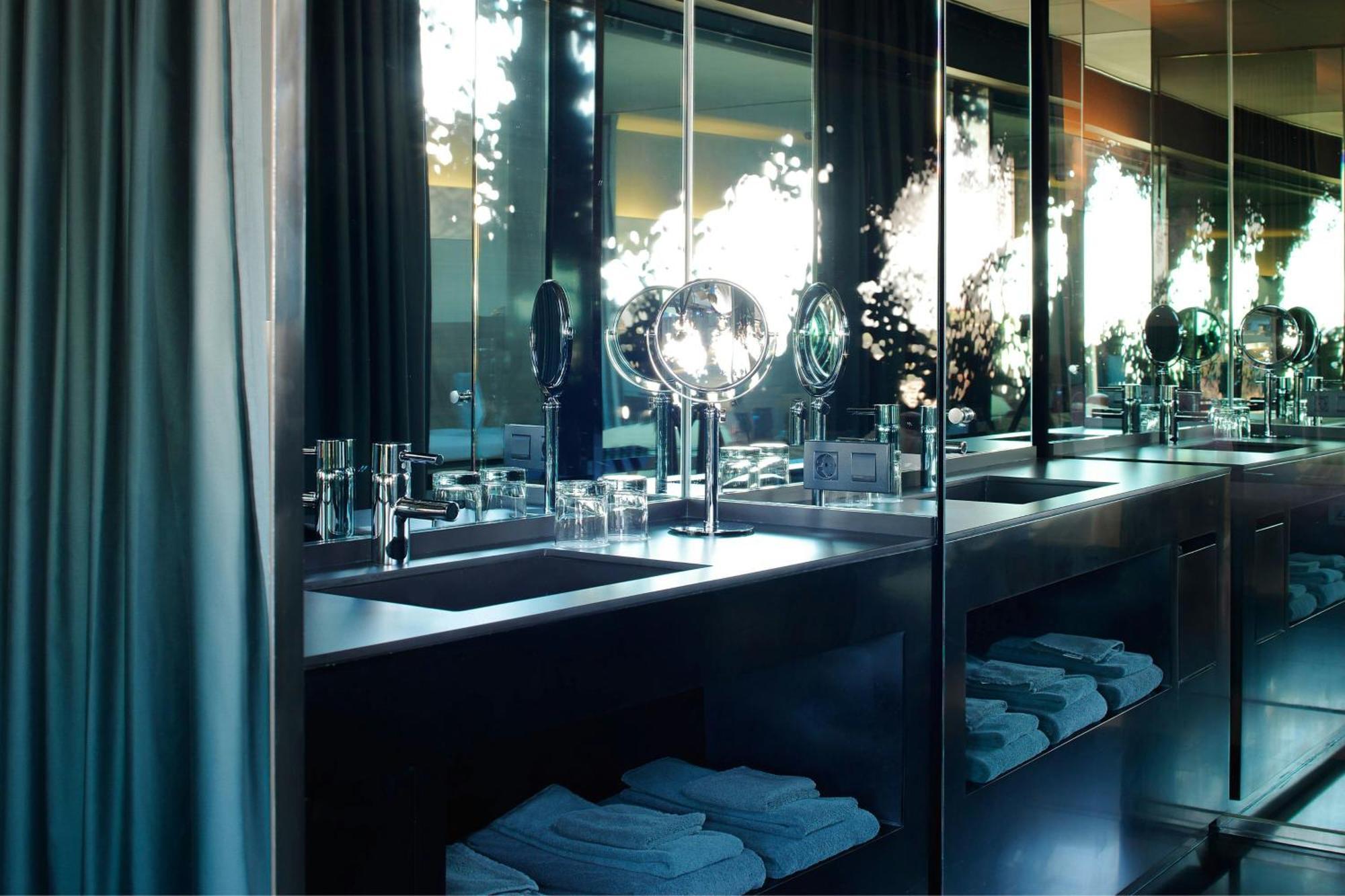 Renaissance Barcelona Fira 4*