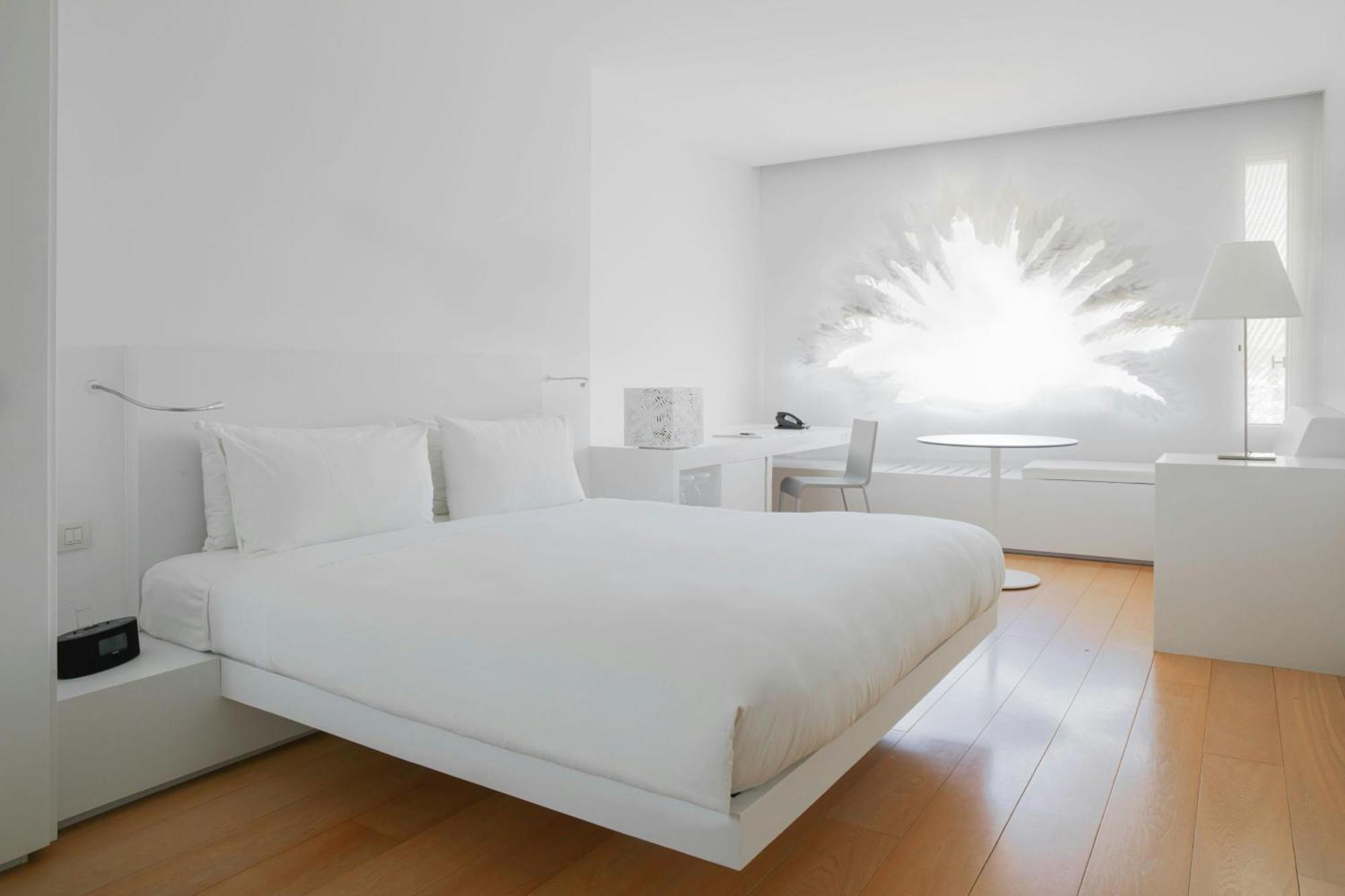 Hotel Renaissance Barcelona Fira 4*