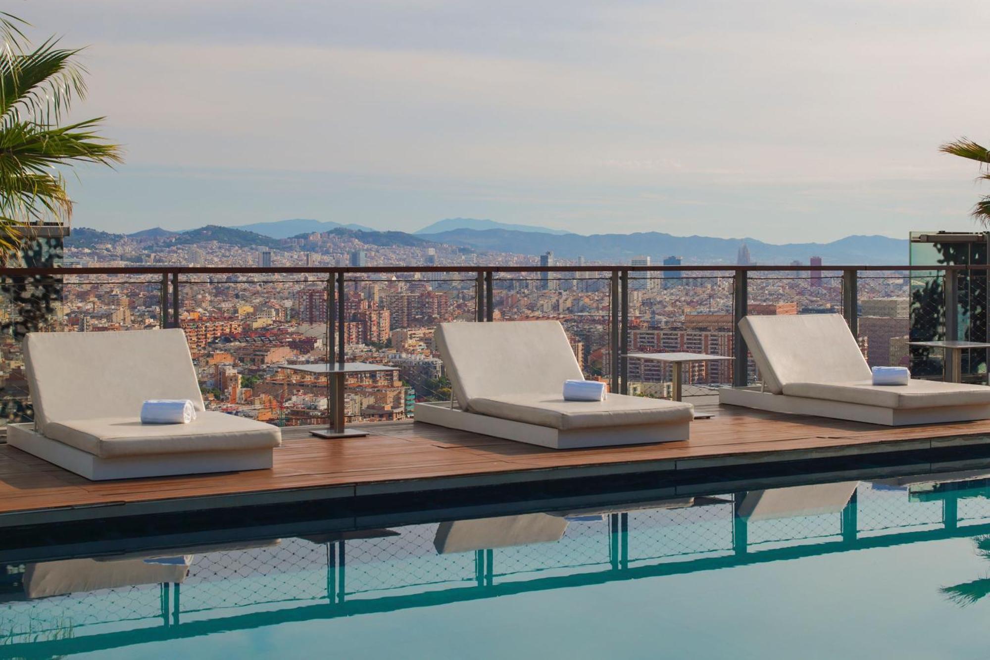 Hotel Renaissance Barcelona Fira 4*